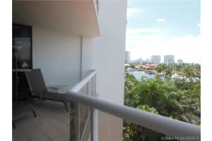 3610 Yacht Club Dr, Miami, FL 33180, Sold 08/12/16