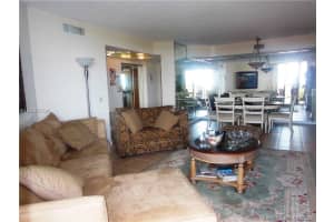 3610 Yacht Club Dr, Miami, FL 33180, Sold 08/12/16