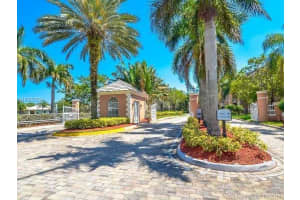 711 SW 111th Way, Pembroke Pines, FL 33025, Sold 07/26/16