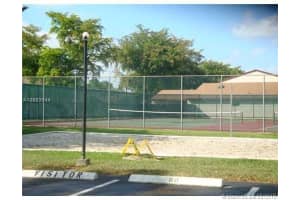 4017 N University Dr, Sunrise, FL 33351, Sold 07/19/16