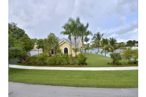 8933 SW 59th St, Cooper City, FL 33328, Sold 07/25/16