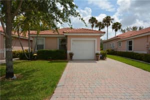 561 NW 129th Way, Pembroke Pines, FL 33028, Sold 08/05/16