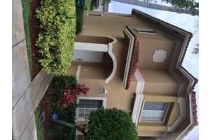 5901 Riverside Ave, Tamarac, FL 33321, Sold 07/11/16