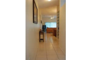 11820 SW 8th St, Pembroke Pines, FL 33025, Sold 08/18/16