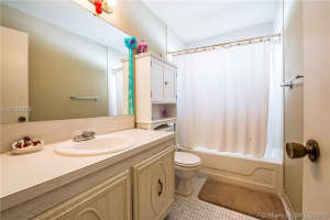 11371 SW 114th St, Miami, FL 33176, Sold 08/15/16