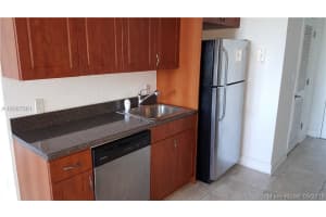 401 69th St, Miami, FL 33141, Sold 08/03/16