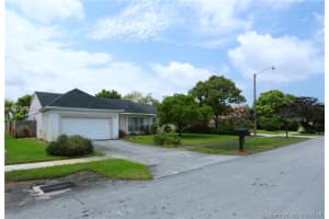 9510 Dunhill Dr, Miramar, FL 33025, Sold 07/14/16
