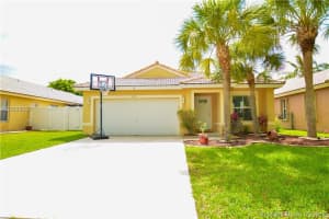 1998 NW 208th Way, Pembroke Pines, FL 33029, Sold 07/08/16