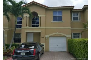 886 NW 135th Terrace, Pembroke Pines, FL 33028, Sold 08/19/16