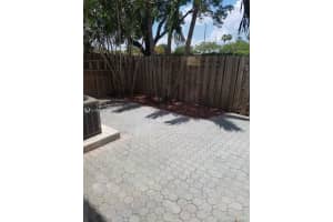 886 NW 135th Terrace, Pembroke Pines, FL 33028, Sold 08/19/16