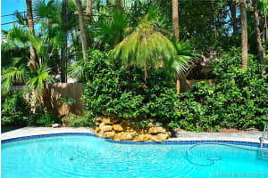 7610 Center Bay Dr, North Bay Village, FL 33141, Sold 12/01/16