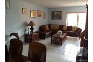 1800 W 54th St, Hialeah, FL 33012, Sold 07/06/16