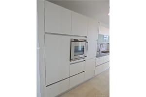 8925 Collins Ave #5e, Surfside, FL 33154, Sold 12/09/16