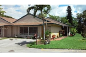 8605 Bridle Path Ct, Davie, FL 33328, Sold 08/15/16