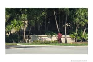 9012 Vineyard Lake Dr, Plantation, FL 33324, Sold 07/14/16