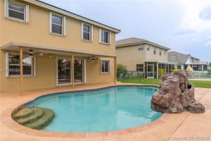 424 SW 205th Ave, Pembroke Pines, FL 33029, Sold 07/15/16