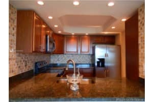 8233 Harding Ave, Miami Beach, FL 33141, Sold 11/08/16
