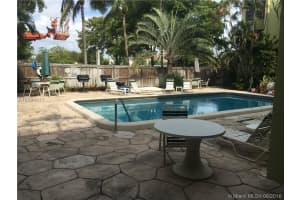 2450 NE 15th Ave, Wilton Manors, FL 33305, Sold 11/01/16