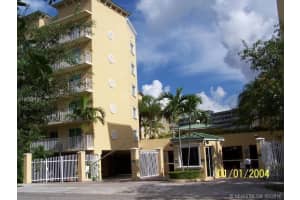2475 NW 16th St Rd, Miami, FL 33125, Sold 10/21/16