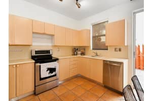 5430 NW 107th Ave, Doral, FL 33178, Sold 08/11/16