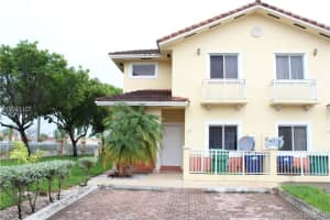 7477 NW 178th St, Hialeah, FL 33015, Sold 08/19/16