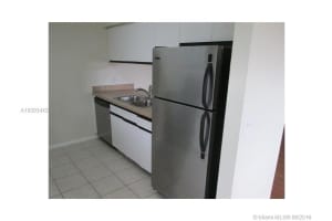 8657 SW 5th St, Pembroke Pines, FL 33025, Sold 07/31/17