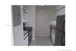 8657 SW 5th St, Pembroke Pines, FL 33025, Sold 07/31/17