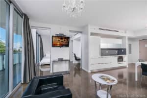 220 21st St #507, Miami Beach, FL 33139, Sold 11/09/16