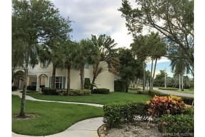 10880 Periwinkle Ln, Tamarac, FL 33321, Sold 09/09/16