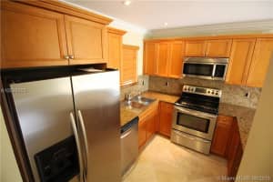 6205 SW Kendale Lakes Cir f280, Miami, FL 33183, Sold 09/26/16