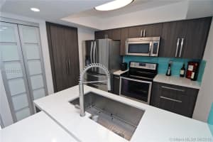 15535 Miami Lakeway N, Miami Lakes, FL 33014, Sold 10/24/16