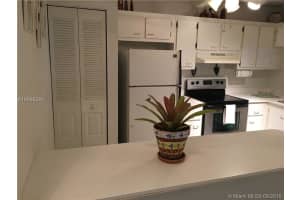 5235 Gate Lake Rd, Tamarac, FL 33319, Sold 11/14/16