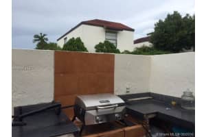 10102 NW 6th Terrace, Miami, FL 33172, Sold 09/23/16