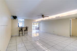 16114 Kilmarnock Dr, Hialeah, FL 33014, Sold 08/16/16