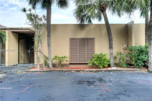 16114 Kilmarnock Dr, Hialeah, FL 33014, Sold 08/16/16