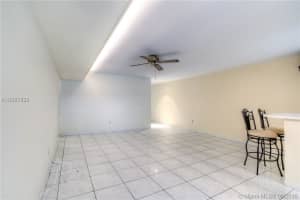 16114 Kilmarnock Dr, Hialeah, FL 33014, Sold 08/16/16