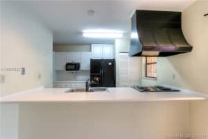 16114 Kilmarnock Dr, Hialeah, FL 33014, Sold 08/16/16