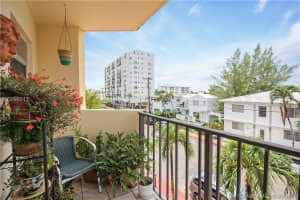 7921 Byron Ave, Miami Beach, FL 33141, Sold 08/03/16