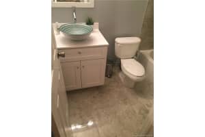 7820 NW 7th St, Pembroke Pines, FL 33024, Sold 07/22/16