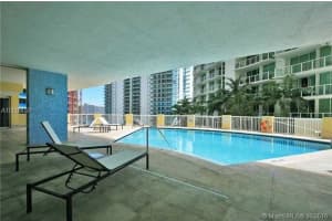 170 SE 14th St, Miami, FL 33131, Sold 03/10/17
