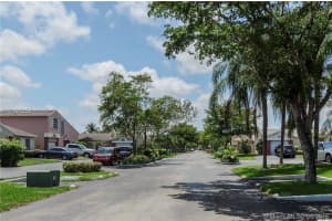 8311 NW 193rd Ln, Hialeah, FL 33015, Sold 07/20/16