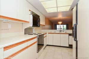 520 SE 12th St, Dania Beach, FL 33004, Sold 11/18/16