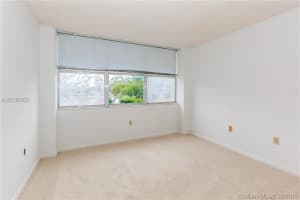 1300 NE Miami Gardens Dr #213e, Miami, FL 33179, Sold 03/28/17