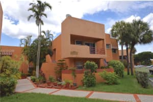 11001 NW 7th St, Miami, FL 33172, Sold 07/22/16