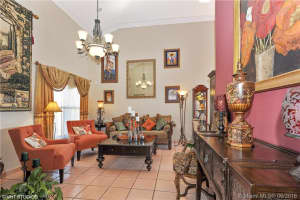 627 SW 89th Ave, Miami, FL 33174, Sold 10/28/16