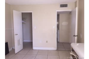 8810 Fontainebleau Blvd, Miami, FL 33172, Sold 08/10/16