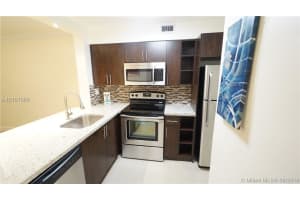 3017 N Oakland Forest Dr, Oakland Park, FL 33309, Sold 12/13/16