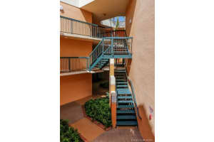 6272 NW 186th St, Hialeah, FL 33015, Sold 07/27/16