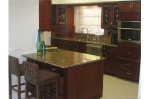 19911 NE 10th Pl, Miami, FL 33179, Sold 10/26/16