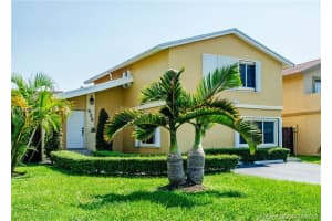 928 NW 106th Ave Cir, Miami, FL 33172, Sold 01/10/17